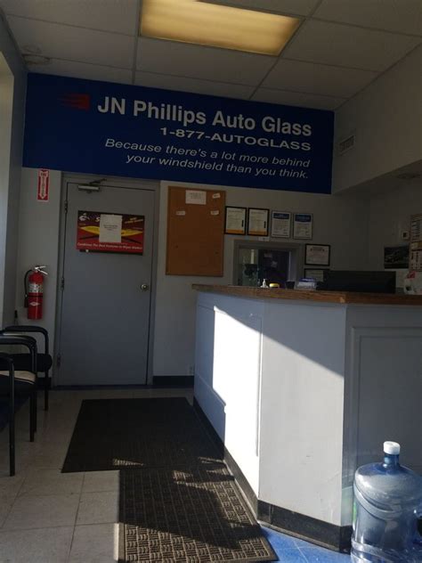 phillips auto glass